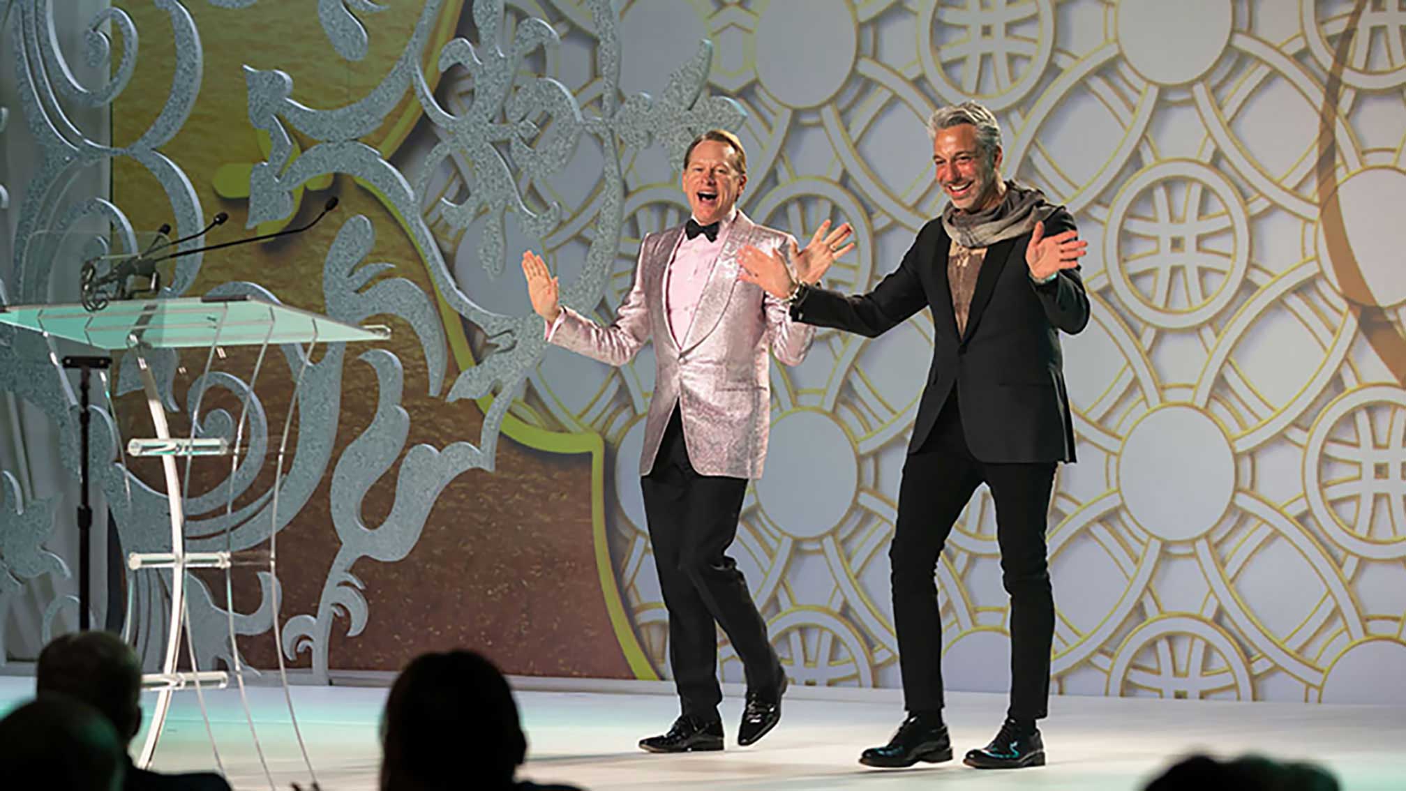 arts award hosts carson kressley and tom felicia